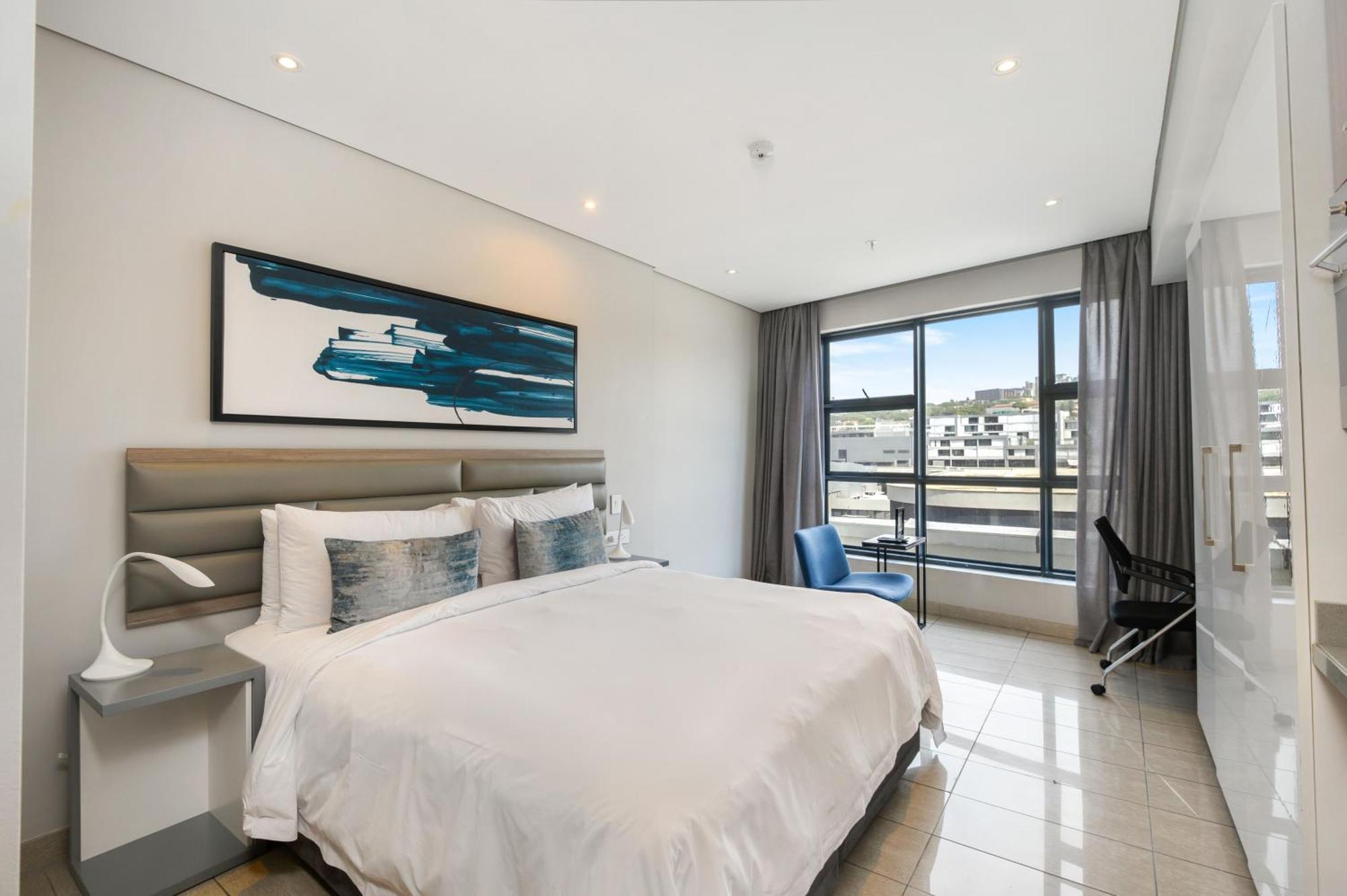 The Capital Pearls Hotel Durban Exterior foto A bedroom at the hotel