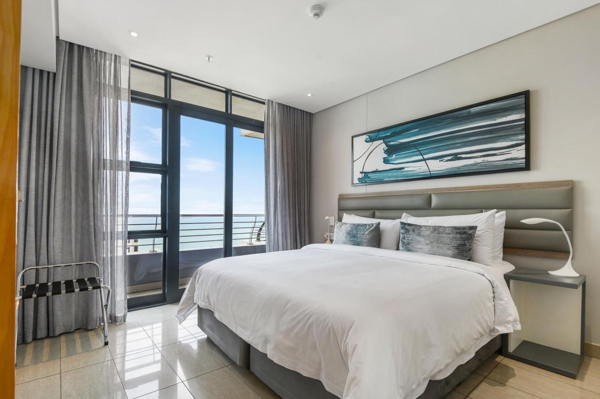 The Capital Pearls Hotel Durban Exterior foto A bedroom at the hotel